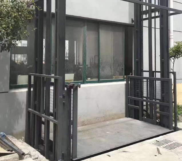 贵港导轨式施工升降机助力民生工程提速增效